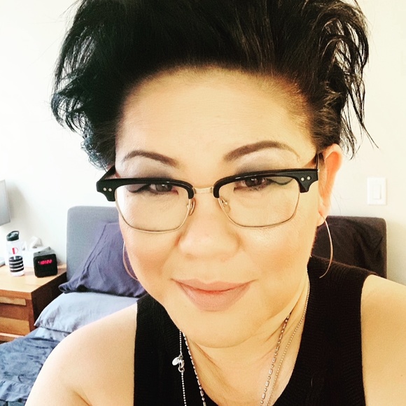 Meet your Posher, Karen - Picture 5 of 9